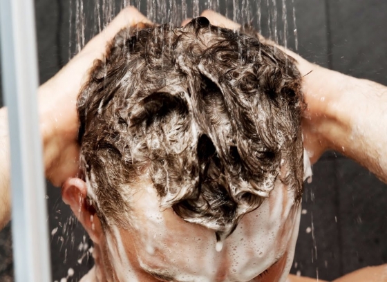 Chăm sóc tóc cho nam giới - tưởng dễ mà khó 